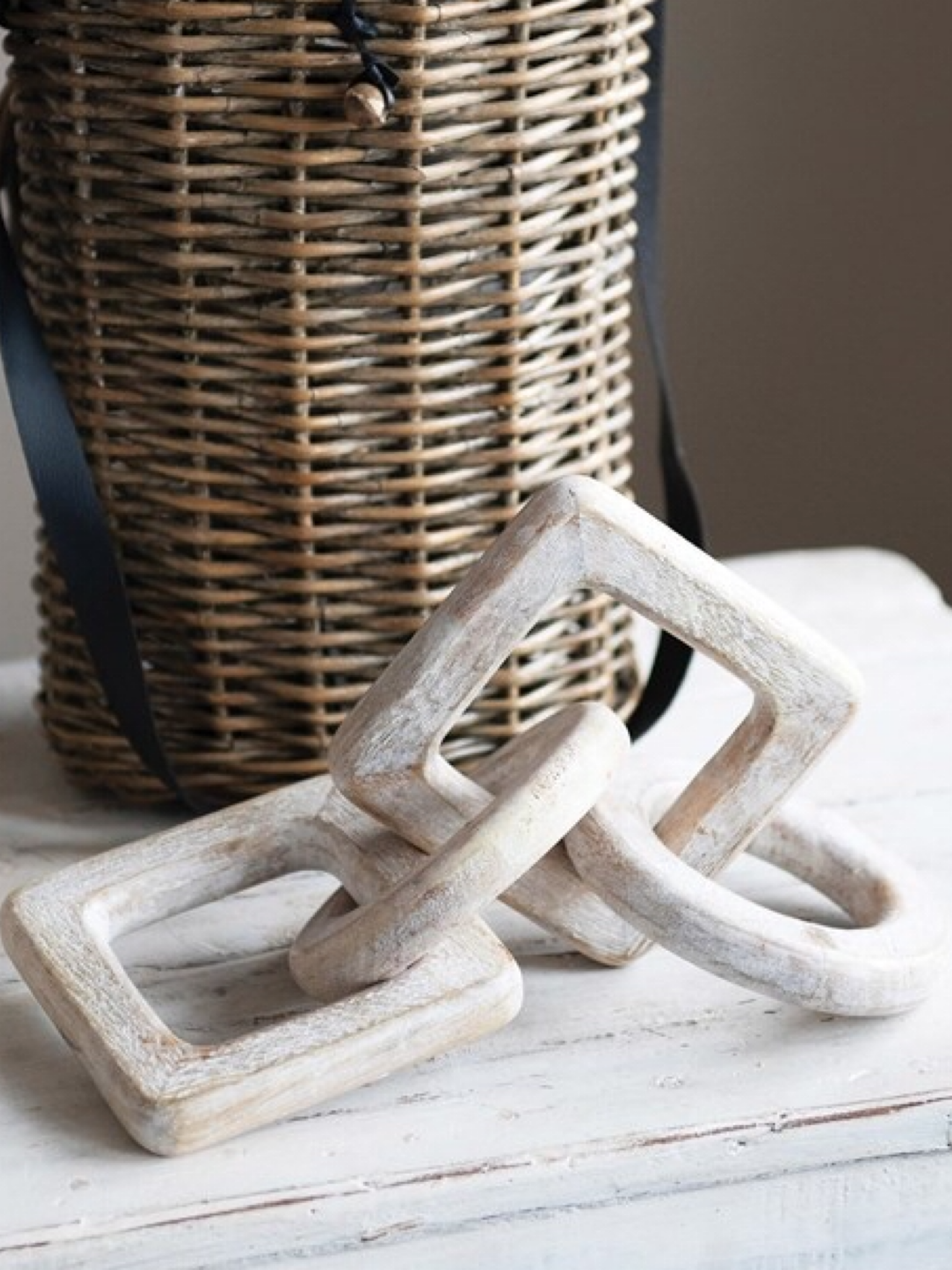 Wood Chain Decor - Whitewashed